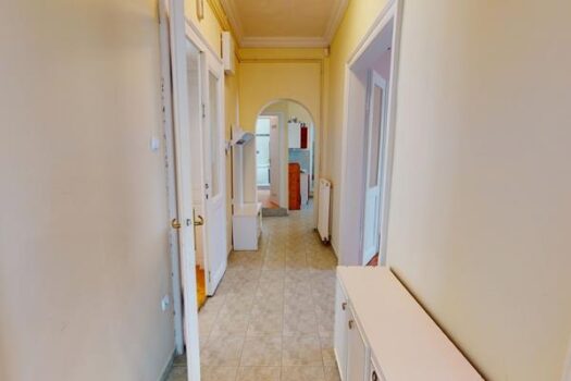 TÁLLYA KÖZPONTJÁBAN AZONNAL KÖLTÖZHETŐ CSALÁDI HÁZ