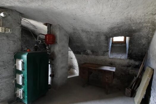 TÁLLYA KÖZPONTJÁBAN AZONNAL KÖLTÖZHETŐ CSALÁDI HÁZ