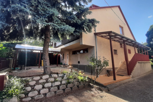 SZERENCS EGYIK LEGSZEBB HELYÉN