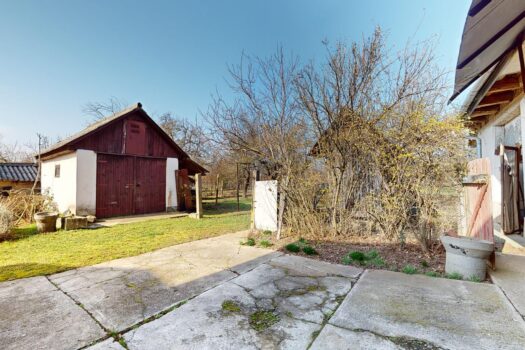 GÖNC LEGSZEBB HELYÉN KÁDÁR KOCKA JELLEGŰ