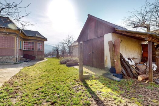 GÖNC LEGSZEBB HELYÉN KÁDÁR KOCKA JELLEGŰ