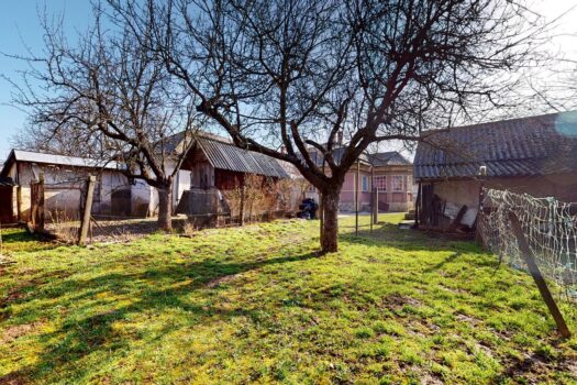 GÖNC LEGSZEBB HELYÉN KÁDÁR KOCKA JELLEGŰ