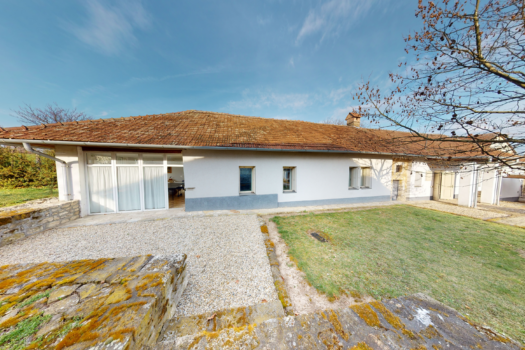 EKLEKTIKUS, EGYEDI, HATALMAS, EZT LÁTNI KELL