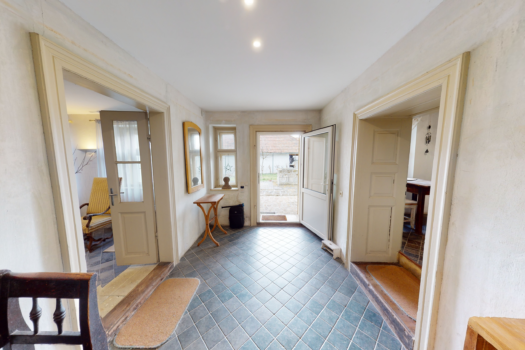 EKLEKTIKUS, EGYEDI, HATALMAS, EZT LÁTNI KELL