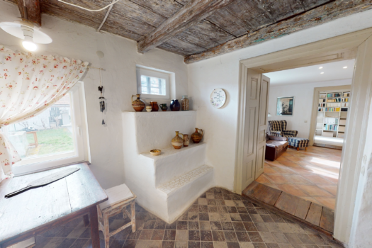 EKLEKTIKUS, EGYEDI, HATALMAS, EZT LÁTNI KELL