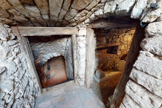 EKLEKTIKUS, EGYEDI, HATALMAS, EZT LÁTNI KELL