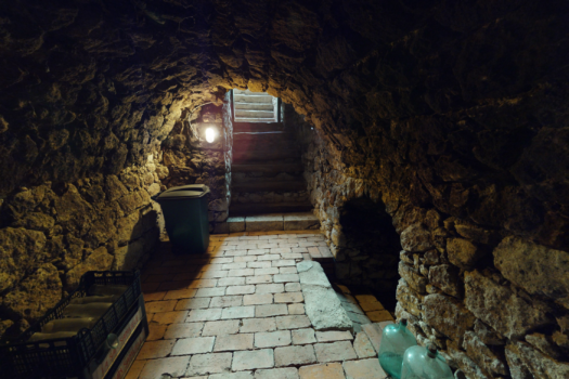 EKLEKTIKUS, EGYEDI, HATALMAS, EZT LÁTNI KELL