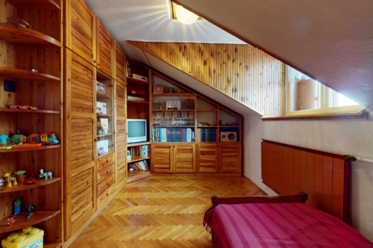 SZERENCS EGYIK LEGSZEBB HELYÉN