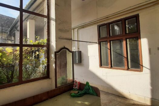 SZERENCS BELVÁROSÁBAN ELADÓ 4 SZOBÁS INGATLAN