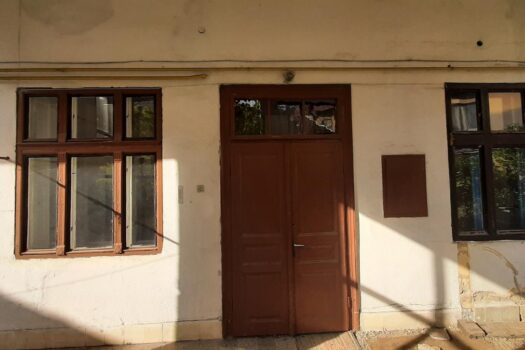 SZERENCS BELVÁROSÁBAN ELADÓ 4 SZOBÁS INGATLAN