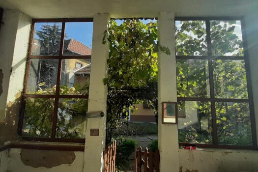 SZERENCS BELVÁROSÁBAN ELADÓ 4 SZOBÁS INGATLAN