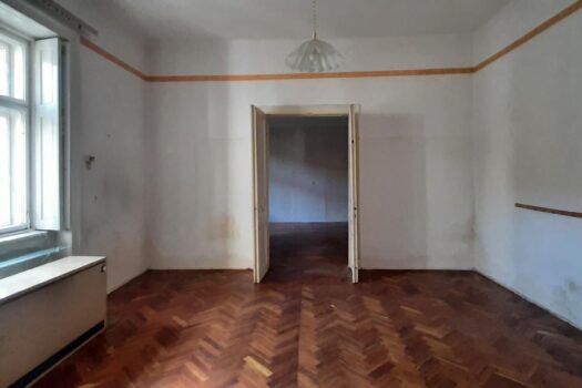 SZERENCS BELVÁROSÁBAN ELADÓ 4 SZOBÁS INGATLAN