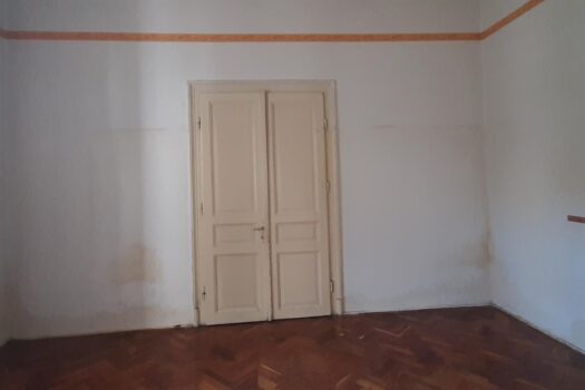 SZERENCS BELVÁROSÁBAN ELADÓ 4 SZOBÁS INGATLAN