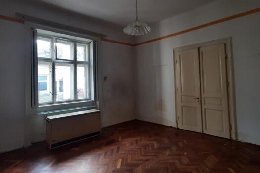 SZERENCS BELVÁROSÁBAN ELADÓ 4 SZOBÁS INGATLAN