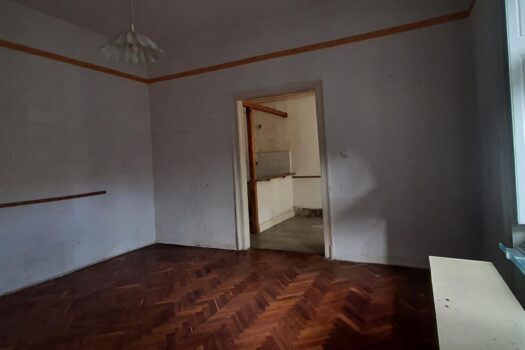 SZERENCS BELVÁROSÁBAN ELADÓ 4 SZOBÁS INGATLAN