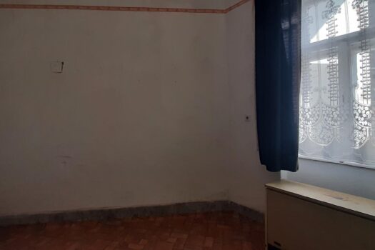 SZERENCS BELVÁROSÁBAN ELADÓ 4 SZOBÁS INGATLAN