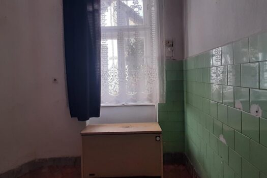 SZERENCS BELVÁROSÁBAN ELADÓ 4 SZOBÁS INGATLAN