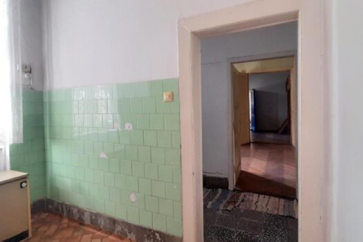 SZERENCS BELVÁROSÁBAN ELADÓ 4 SZOBÁS INGATLAN