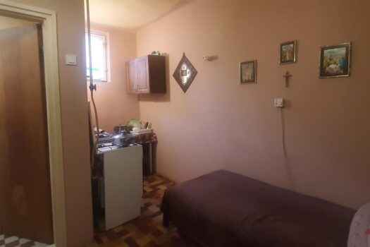 Eladó tágas, bájos családi ház Monok fő utcáján!