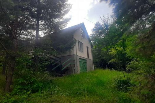 TELKIBÁNYA LEGSZEBB HELYÉN NYARALÓ VAGY KIS HÁZ