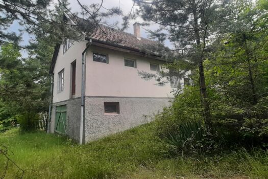 TELKIBÁNYA LEGSZEBB HELYÉN NYARALÓ VAGY KIS HÁZ