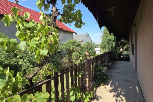 MÁD CSENDES UTÁJÁBAN 3 SZOBÁS