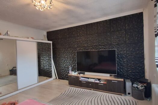 Eladó többfunkciós ingatlan Szerencs belvárosában – üzlettel, konditeremmel, nagy telekkel