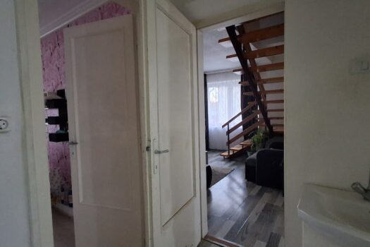 Eladó többfunkciós ingatlan Szerencs belvárosában – üzlettel, konditeremmel, nagy telekkel