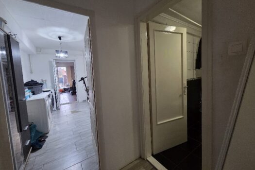 Eladó többfunkciós ingatlan Szerencs belvárosában – üzlettel, konditeremmel, nagy telekkel