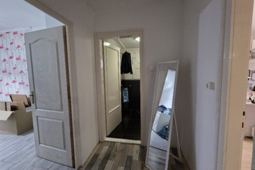 Eladó többfunkciós ingatlan Szerencs belvárosában – üzlettel, konditeremmel, nagy telekkel