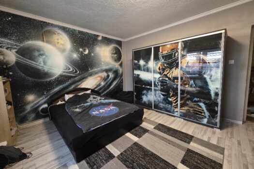 Eladó többfunkciós ingatlan Szerencs belvárosában – üzlettel, konditeremmel, nagy telekkel