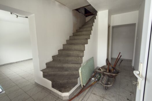 Eladó családi ház Monokon – masszív szerkezet, bővíthető kialakítás, kiváló befektetési potenciál