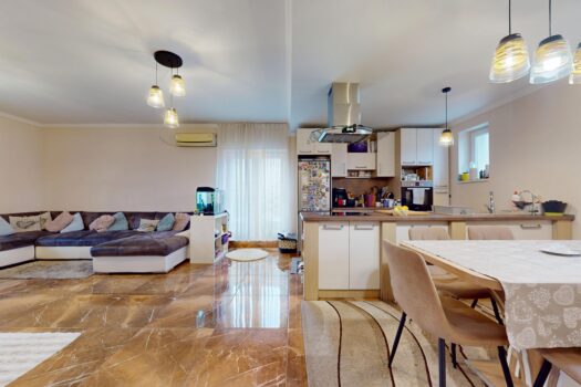 Élj és Dolgozz egy helyen