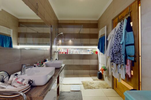 Élj és Dolgozz egy helyen