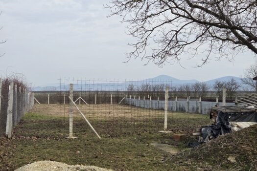 Eladó bővítés alatt álló családi ház nagy telekkel Abaújszántón
