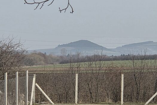 Eladó bővítés alatt álló családi ház nagy telekkel Abaújszántón