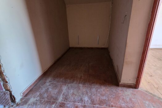 Eladó két különálló ingatlan egy telken, Monok fő utcáján – üzlet + családi ház, hatalmas telekkel és panorámával