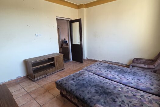 🏡 Borsod-Abaúj-Zemplén vármegyében, Monok főutcáján eladó egy 3 szobás, tégla építésű családi ház!