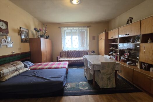 🏡 Tágas telekkel rendelkező családi ház eladó Szerencsen – kivételes lehetőség felújítóknak és otthonteremtőknek!