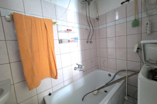 🏡 Tágas telekkel rendelkező családi ház eladó Szerencsen – kivételes lehetőség felújítóknak és otthonteremtőknek!