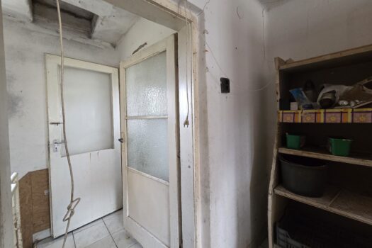 Eladó üzlethelyiség Taktakenézen – nagy telekkel, pincével, teljes közművel