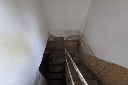 Eladó üzlethelyiség Taktakenézen – nagy telekkel, pincével, teljes közművel