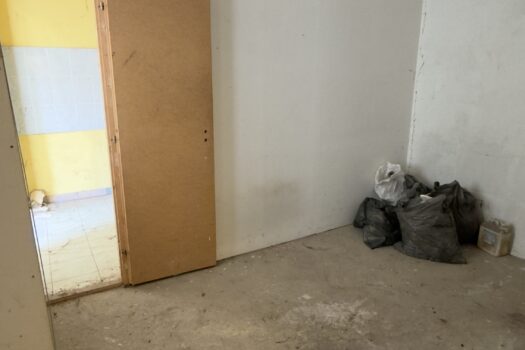 Eladó két különálló ingatlan egy telken, Monok fő utcáján – üzlet + családi ház, hatalmas telekkel és panorámával